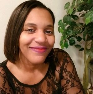 Meet your Posher, Sharmaine